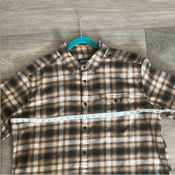 Patagonia Brown Tan Casual Button Down Shirt Men’s Size XL - Picture 5 of 8